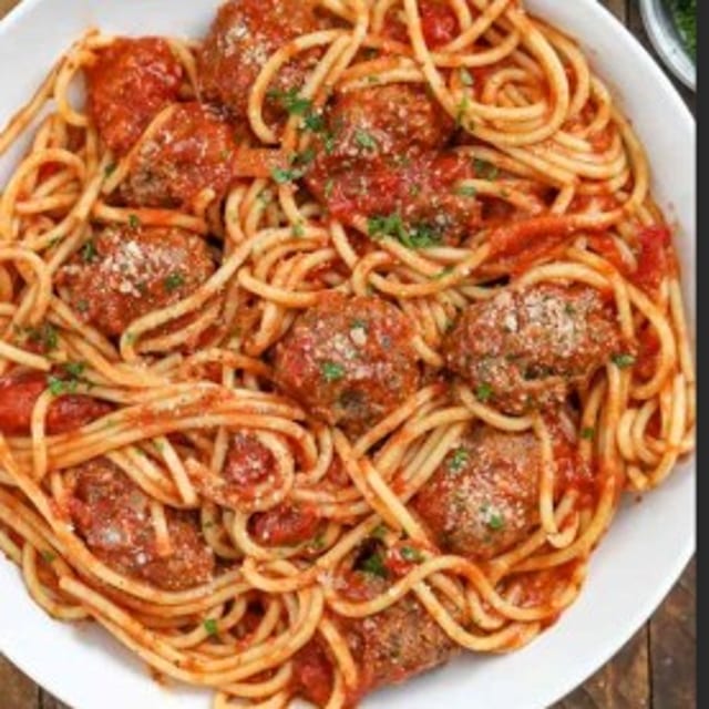 Spaghetti with Meatballs & Garlic Bread.